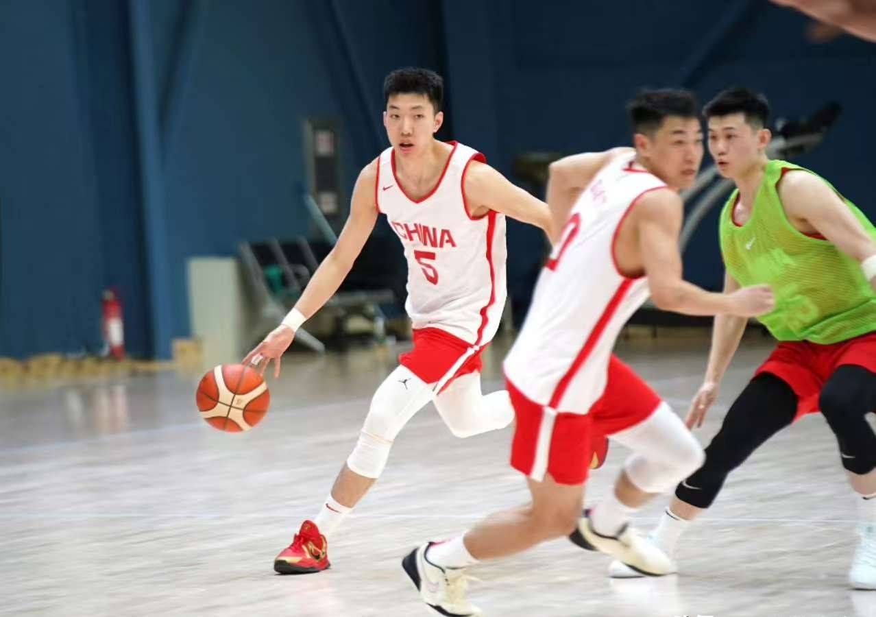 江南体育登录-河北男篮球员集体训练备战，团队合作精神显著提升的简单介绍